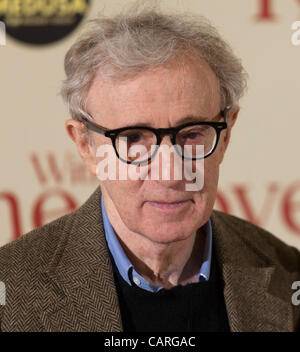 Roma, Italia. Venerdì, Aprile 13th, 2012. Premiere mondiale di Woody Allen film 'a Roma con amore' presso l Auditorium di Roma, Italia. Nella foto il direttore Woody Allen. Foto Stock