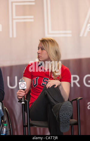 USA nuotatore paralimpico Jessica lunga partecipa alla strada per Londra 100 giorni dalla celebrazione in Times Square a New York City, New York, Stati Uniti d'America su Mercoledì, 18 aprile 2012. Times Square è stato trasformato in un villaggio olimpico per l'evento. Foto Stock