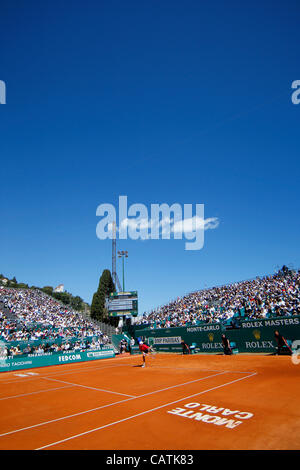 21.04.2012 Monte Carlo, Monaco. Tomas BERDYCH (CZE) in azione contro Novak Djokovic (SRB) durante il semi-finale del 2012 Montecarlo Rolex Masters ha suonato presso il Monte Carlo Country Club di Monaco. Foto Stock