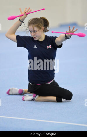 Media Day a Lilleshall NSC British ginnastica. Membri della squadra nella foto in anticipo dei Campionati Europei .Francesca Jones nella foto durante il corso di formazione al Lilleshall NSC Foto Stock