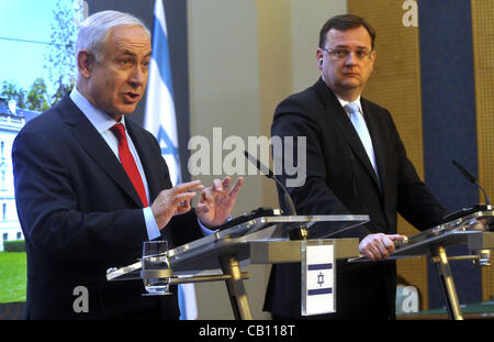 Primo ministro ceco e il suo omologo Izraelian durante la visita ufficiale a Praga, 17 maggio, Repubblica Ceca. (CTK foto/Vit Simanek) Foto Stock