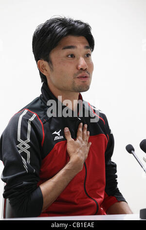 Shingo Suetsugu, 19 maggio 2012 - Atletica : La cinquantaquattresima Oriente Giappone industriale campionato atletica Uomini 100m a Kumagaya Sport Cultura Park Athletics Stadium, Saitama, Giappone. (Foto di YUTAKA/AFLO SPORT) [1040] Foto Stock