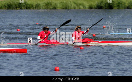 Poznan, Polonia. 20.05.2012. ICF Canoe sprint di Coppa del Mondo - Kayak raddoppia. Foto Stock