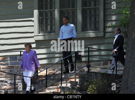 19 maggio 2012 - Russia - maggio 19,2012.Camp David, Maryland, Stati Uniti d'America. G8 Summit 2012...nell'immagine: l-r il Cancelliere tedesco Angela Merkel e il Presidente Usa Barack Obama, Presidente della Francia Francois Hollande. (Credito Immagine: © PhotoXpress/ZUMAPRESS.com) Foto Stock