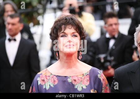 Anne Dupery arrivando alla Vous n'Avez Encore Rien Vu screening di gala al sessantacinquesimo Festival del Cinema di Cannes Francia. Lunedì 21 Maggio 2012 a Cannes Film Festival, Francia. Foto Stock