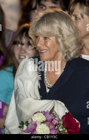 21 maggio 2012 - Toronto, Ontario, Canada - Camilla, duchessa di Cornovaglia sono arrivati a guardare il Victoria Day fuochi d'artificio a Toronto. (Credito Immagine: © Igor Vidyashev/ZUMAPRESS.com) Foto Stock