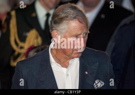 21 maggio 2012 - Toronto, Ontario, Canada - Il principe Carlo è arrivato a guardare il Victoria Day fuochi d'artificio a Toronto. (Credito Immagine: © Igor Vidyashev/ZUMAPRESS.com) Foto Stock