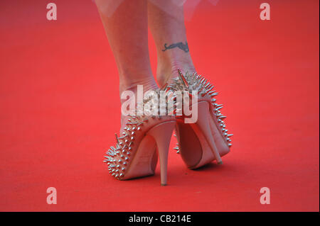 18 maggio 2012 - Cannes, Russia - maggio 19,2012.Cannes,Francia. Nella foto: scarpe di fantasia (credito Immagine: © PhotoXpress/ZUMAPRESS.com) Foto Stock