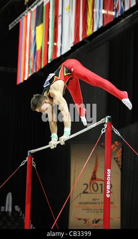 26.05.2012. Montpellier Francia. Philipp ragazzo di Germania esegue sugli anelli durante l'uomo europeo di Ginnastica Artistica campionati a Montpellier, Francia, 26 maggio 2012. Foto Stock