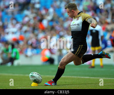 27.05.2012. Manchester, Inghilterra. St Helens v Wigan Warriors. Il Wigan Warriors Winger inglese Josh Charnley in azione durante la Stobart Super League Rugby Magic Weekend dall'Etihad Stadium Foto Stock