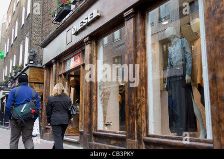 Il Diesel Store su Carnaby Street nel West End di Londra Foto Stock