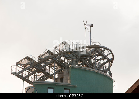 Il verde è un edificio a uso misto accanto allo sviluppo per la stazione ferroviaria di Oxford Road in Manchester. Esso contiene 32 appartamenti con tripl Foto Stock