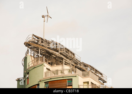 Il verde è un edificio a uso misto accanto allo sviluppo per la stazione ferroviaria di Oxford Road in Manchester. Esso contiene 32 appartamenti con tripl Foto Stock