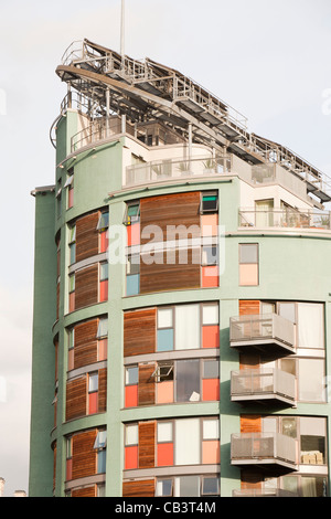 Il verde è un edificio a uso misto accanto allo sviluppo per la stazione ferroviaria di Oxford Road in Manchester. Esso contiene 32 appartamenti con tripl Foto Stock