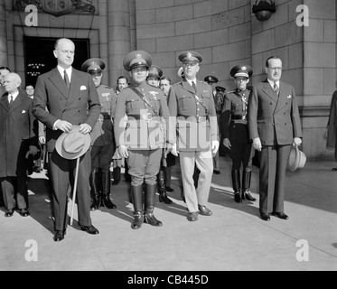 Col. Fulgencio Batista, Cuba il dittatore, arrivando a Washington nel 1938 Foto Stock