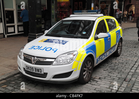 Un Cheshire Constabulary pattuglia di polizia auto parcheggiate in Chester, Cheshire, Regno Unito. Foto Stock