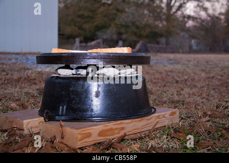 Forno olandese immagini e fotografie stock ad alta risoluzione - Alamy