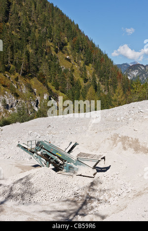 Realizzazione di pietrisco in pietra di cava, Austria Foto Stock