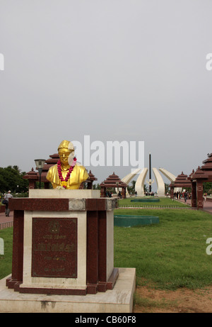 Mgr memorial building in marina beach,chennai,tamilnadu,l'india,asia Foto Stock