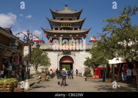 Cina Yunnan Dali torre Wuhua, old town Foto Stock