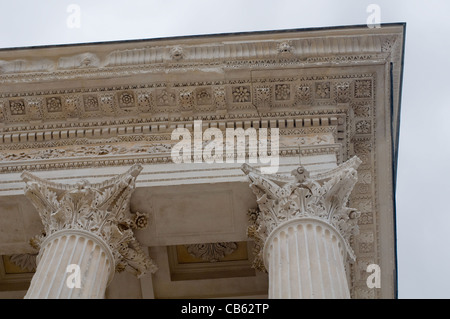 Maison Carree tempio di epoca romana a Nimes Languedoc Francia Foto Stock