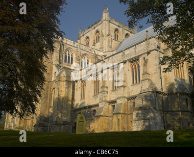 Ripon Cathedral in estate North Yorkshire Inghilterra Regno Unito GB Gran Bretagna Foto Stock