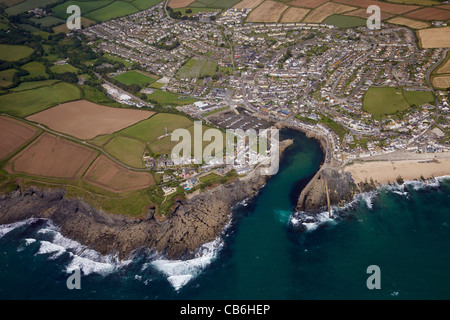 Foto aerea di Porthleven, Cornwall, Southwest England, UK, Regno Unito, GB Gran Bretagna, Isole britanniche, Europa Foto Stock