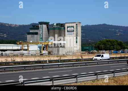 Stabilimenti Saproal ed Euro Roca nella zona industriale Polígono Industrial da Granxa, Porriño, vicino a Vigo, Galizia, Spagna Foto Stock