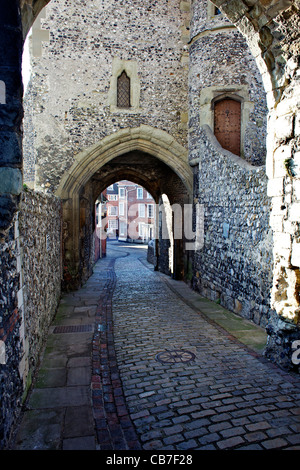 Gatehouse a Lewes e old street Foto Stock