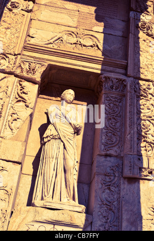 Biblioteca di Celso, Rovine di Efeso. Izmir provincia. Anatolia, Turchia Foto Stock