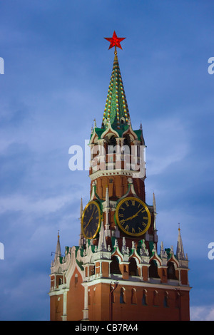 Torre Spasskaya nella Piazza Rossa di Mosca, Russia Foto Stock