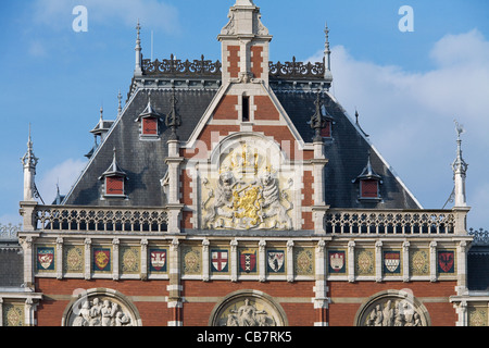 La Stazione Ferroviaria Centrale di Amsterdam sul tetto, Paesi Bassi Foto Stock