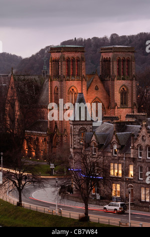 Città di Inverness, Cattedrale Chiesa di St Andrew sopra Ness Walk, dal nord-est. Foto Stock