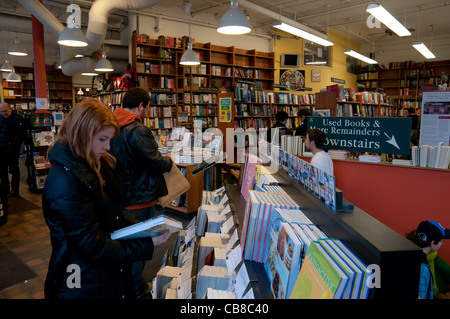 Libreria vicino a Harvard Square a Cambridge, MA Foto Stock