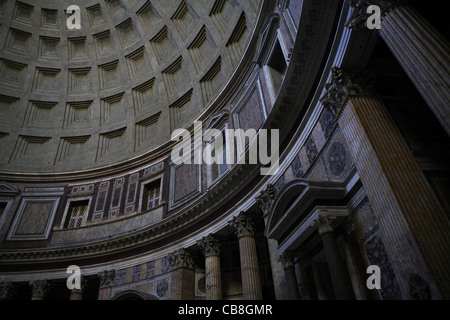 Il Pantheon romano antico luogo di culto, Roma, Italia. Foto Stock