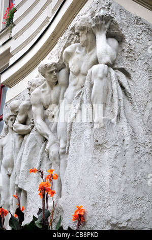 Praga, Repubblica Ceca. Municipio / Nova radnice (1912) in Marianske namesti. Facciata in Art Nouveau, detal Foto Stock
