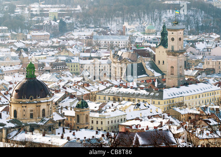 Vista invernale di Lviv, Ucraina parte centrale Foto Stock