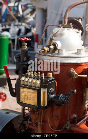 Dimostrazione di vecchi motori diesel durante il Furieade in Maassluis. Foto Stock