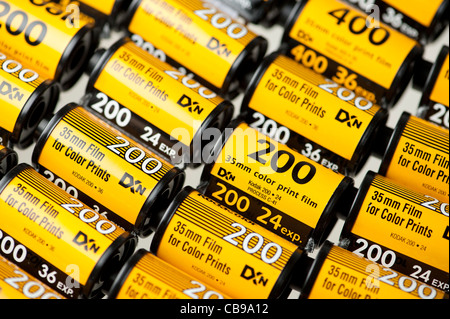 Vecchia kodak 35 mm colore film C41 barattoli di processo Foto Stock
