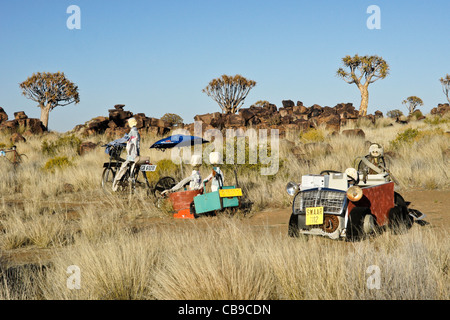 "Junkyard art' a Garas Quiver Tree Park, Gariganus Farm, Namibia Foto Stock