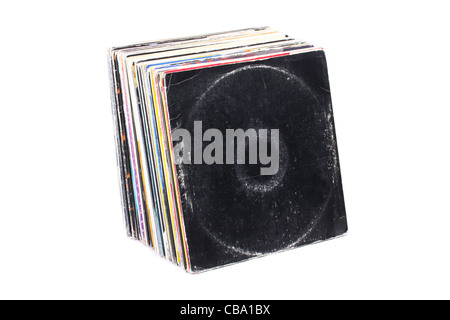 Pila di dischi in vinile, isolato su bianco Foto Stock