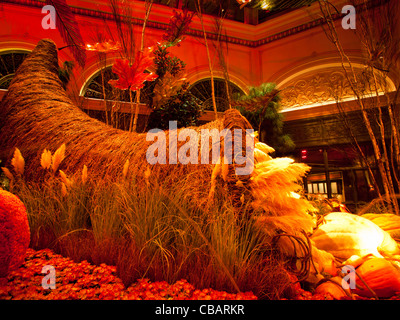 Autunno mostra nei giardini dell'Hotel Bellagio, Las Vegas. Foto Stock