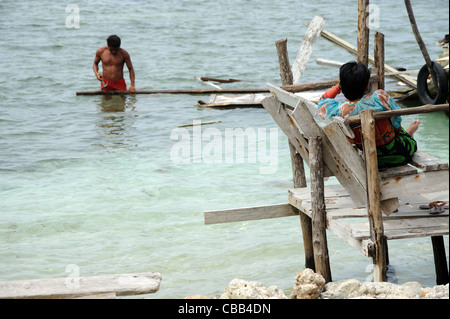 La kuna donna indiana a Corbisky isola in Kuna Yala Foto Stock