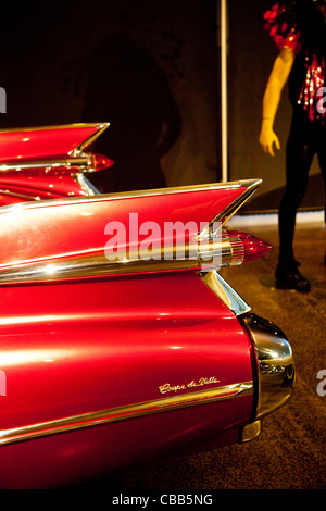 Cadilllac Coupe Deville, mondo di WearableArt e Classic Cars, museo, Stoke, Nelson,South Island, in Nuova Zelanda Foto Stock