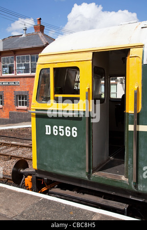 Classe 33 "CROMPTON" n. D6566 locomotiva diesel a Blue Anchor Somerset Foto Stock