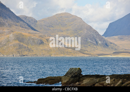 Porto Elgol,Sgurr Alasdair,Ceann Na Beinne,Mountain,l'Cuillin Hills,Loch Scaviag,Strathaird penisola,Isle of Sky,Scozia Scotland Foto Stock