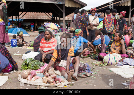 Mercato di Wamena, Il Baliem Valley, Papua occidentale, in Indonesia Foto Stock