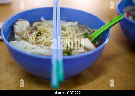 Ciotola di zuppa di spaghetti Foto Stock