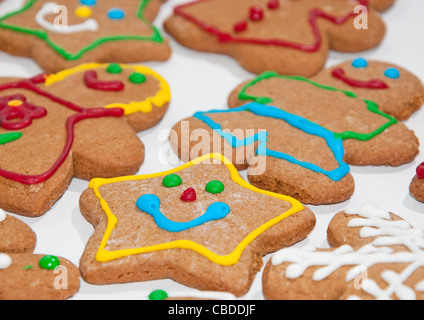 Colorata in casa gingerbread cookie Foto Stock