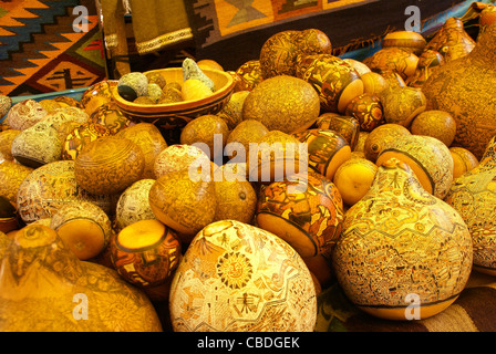 Bella handcarved zucche, Pisac Market, Cusco, Perù, Sud America Foto Stock